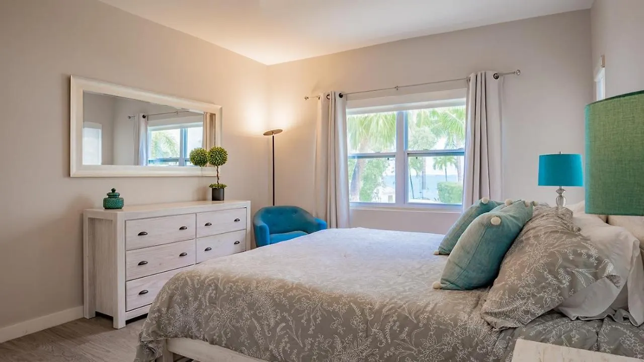 Tamarind Bay 3Bd On Seven Mile Beach George Town 0*,  Cayman Islands
